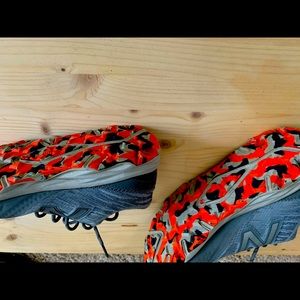 New balance tennis shoes